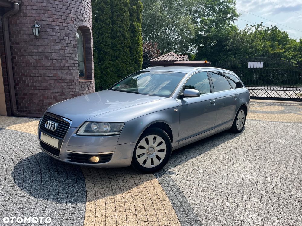Audi A6 Avant 2.4 - 32