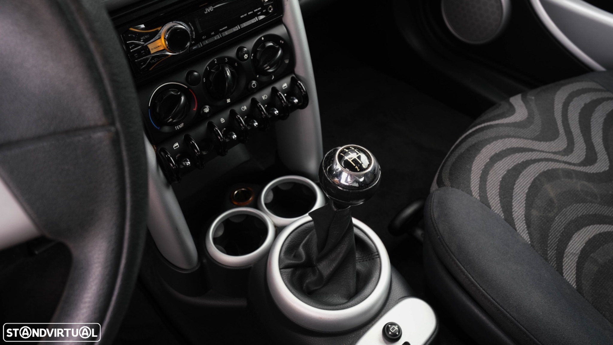 MINI 3 Portas One 1.6 - 17