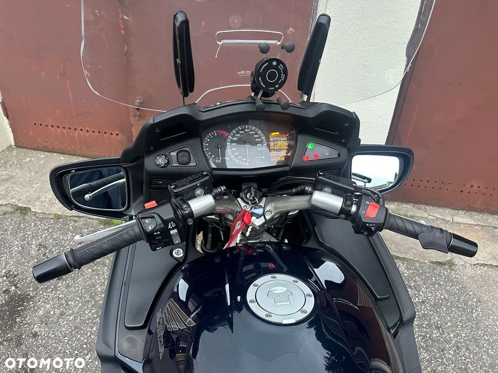 Honda ST - 3