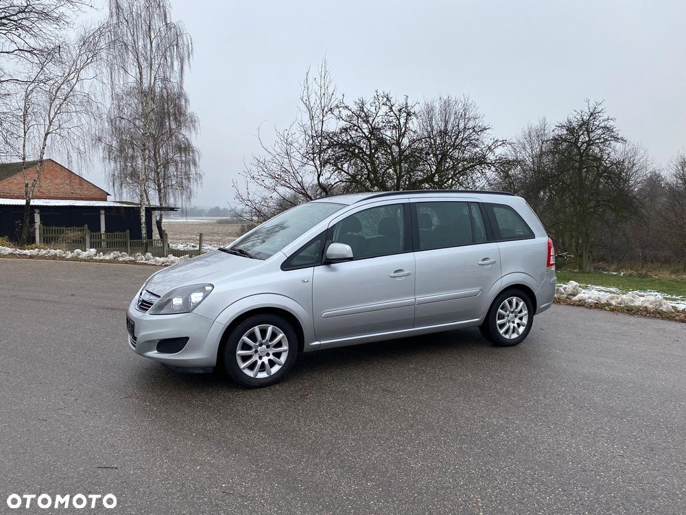 Opel Zafira - 1