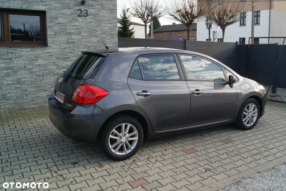Toyota Auris 1.4 VVT-i - 8