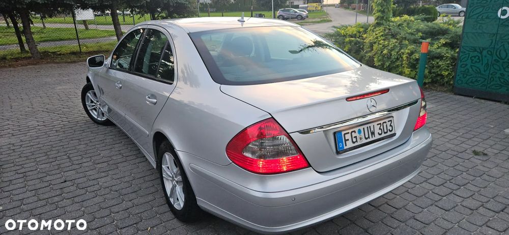 Mercedes-Benz Klasa E 200 Kompressor Classic - 14