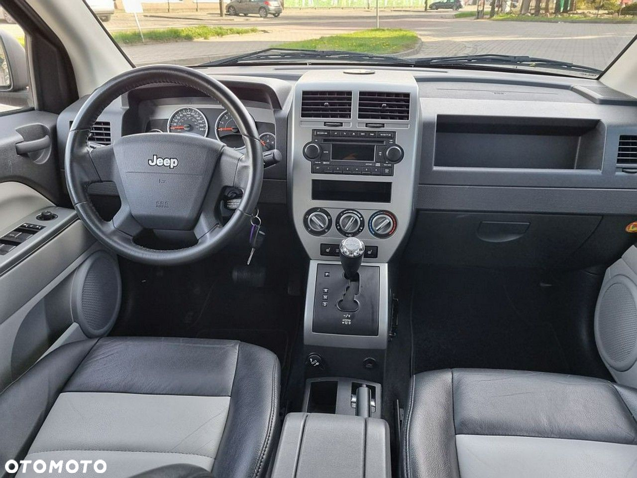 Jeep Compass - 11