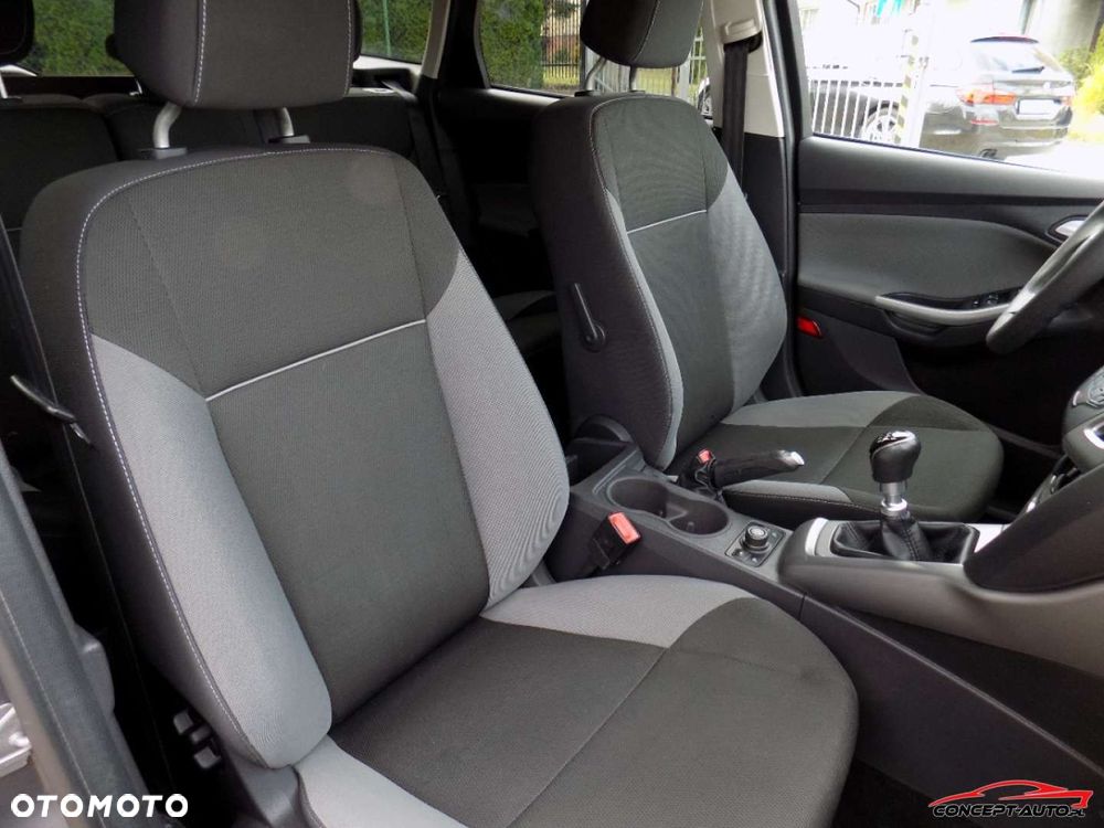 Ford Focus - 23