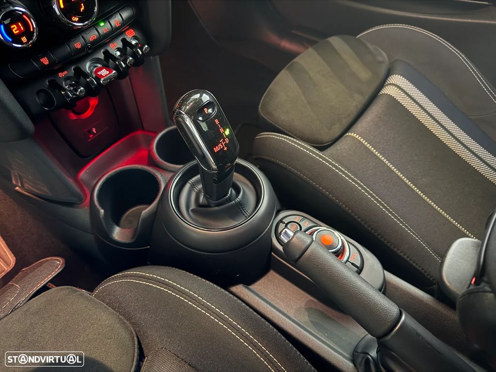 MINI 3 Portas Cooper D Aut. - 25