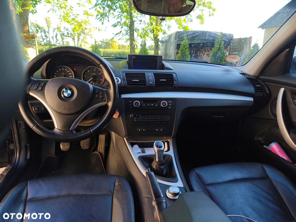 BMW Seria 1 118d - 10