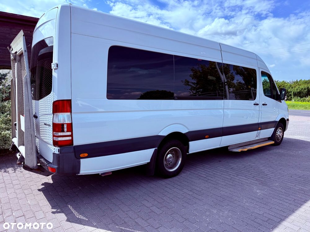 Mercedes-Benz SPRINTER 516 - 8