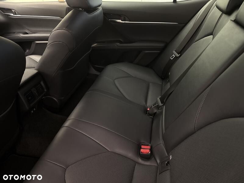 Toyota Camry 2.5 Hybrid Executive CVT - 22