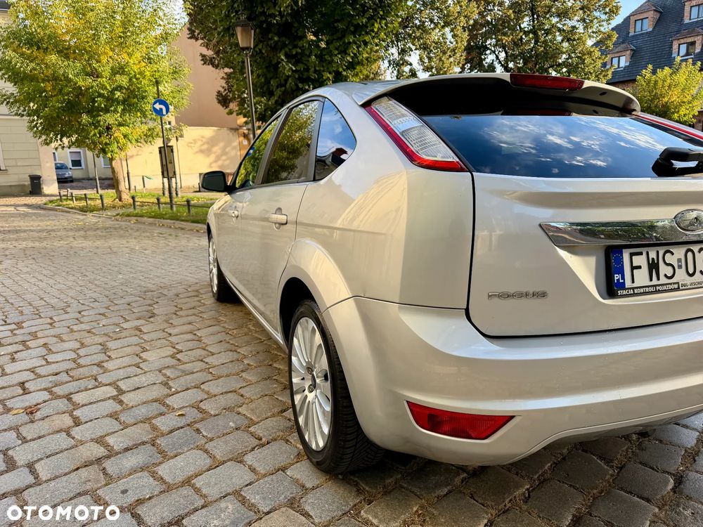 Ford Focus 1.6 Ti-VCT Titanium - 17