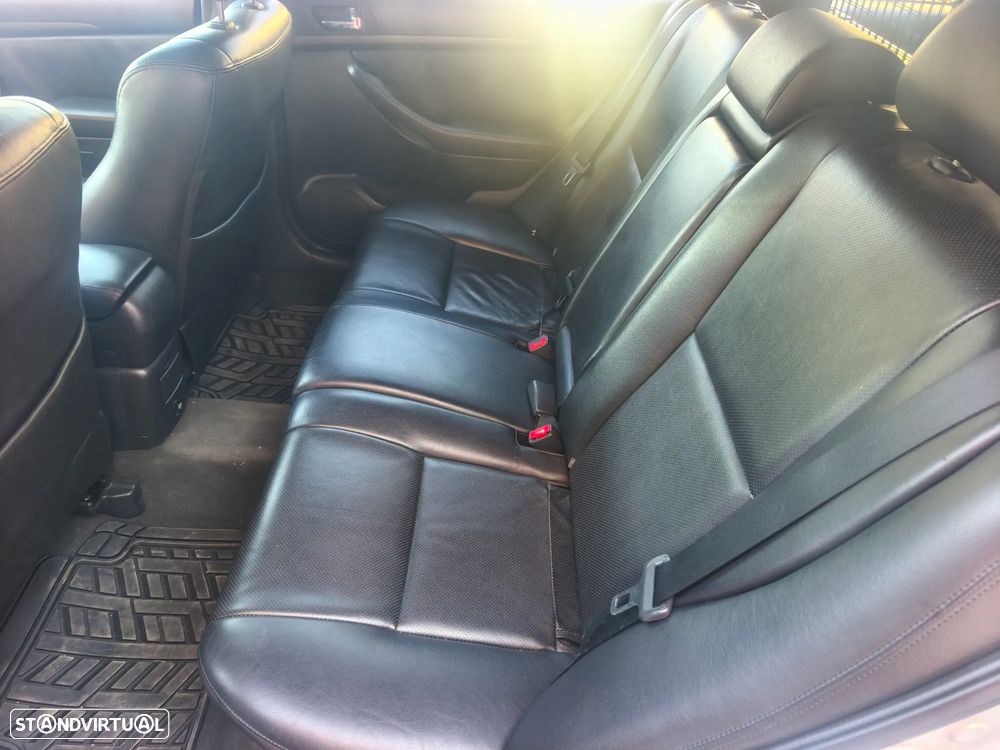 Toyota Avensis SW 2.2 D-4D Sol High P. - 30