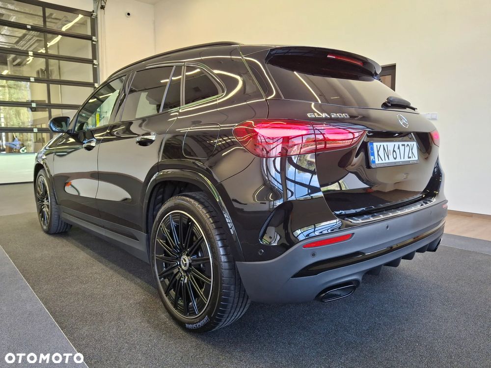 Mercedes-Benz GLA 200 AMG Line - 9