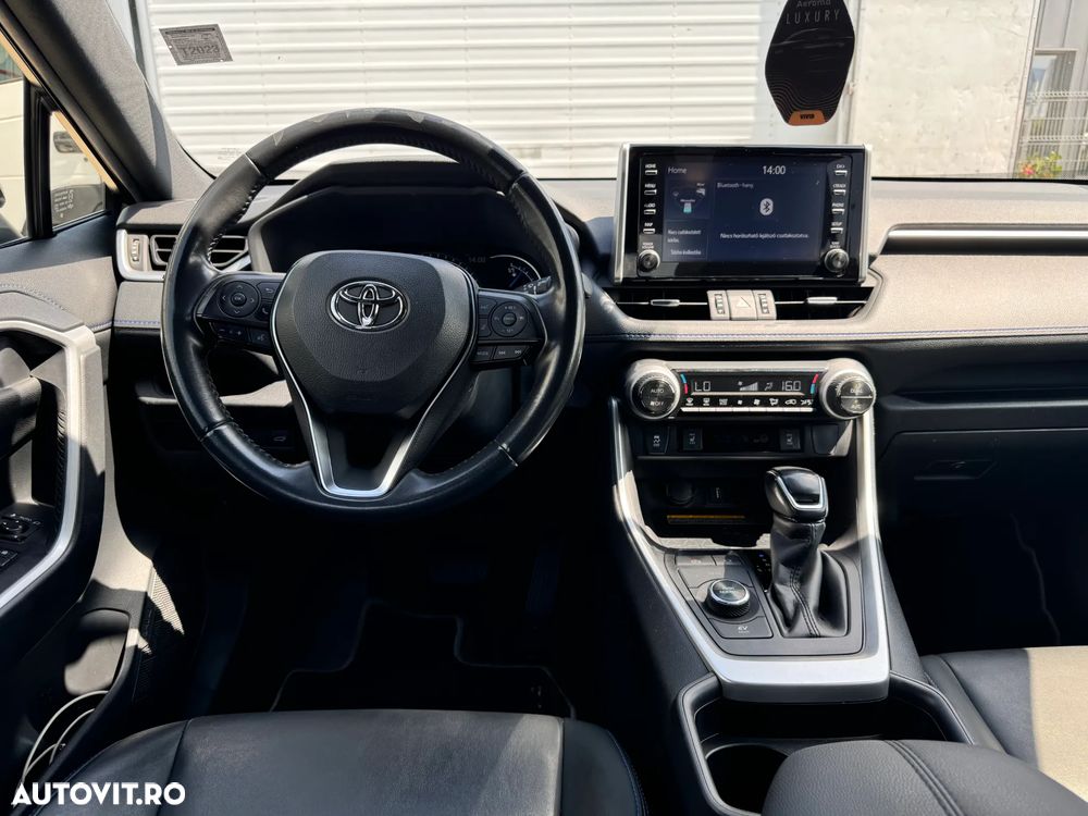 Toyota RAV4 - 14