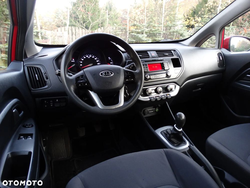Kia Rio - 25