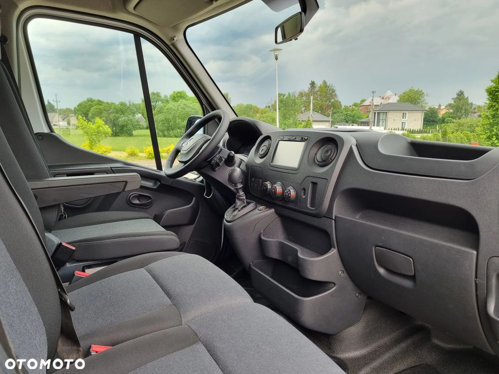 Renault Master 2.3 DCi  130 KM L3H2 Przebieg 154 tys km / Polski Salon / - 11