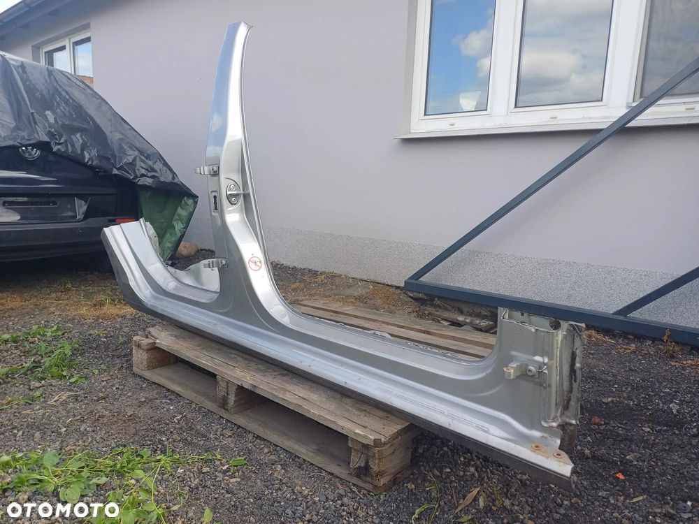 Golf VII  HB 5 drzwi prog prawy - 1