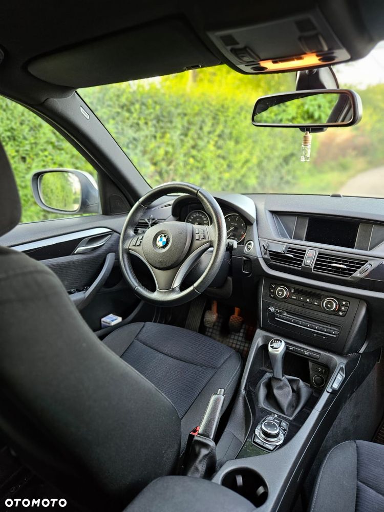 BMW X1 sDrive18d - 16