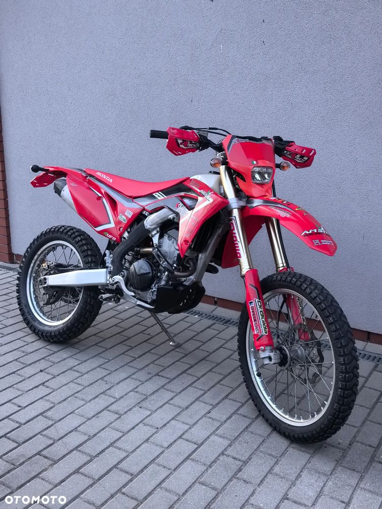 Honda CRF - 1