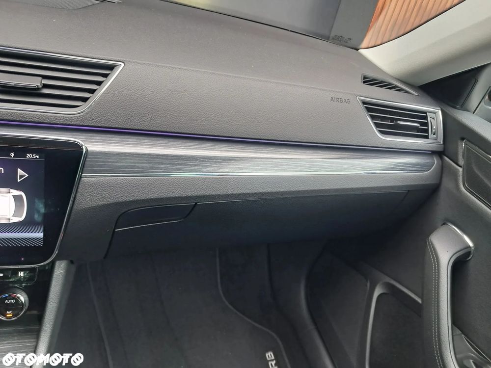 Skoda Superb 2.0 TDI DSG Premium Edition - 36