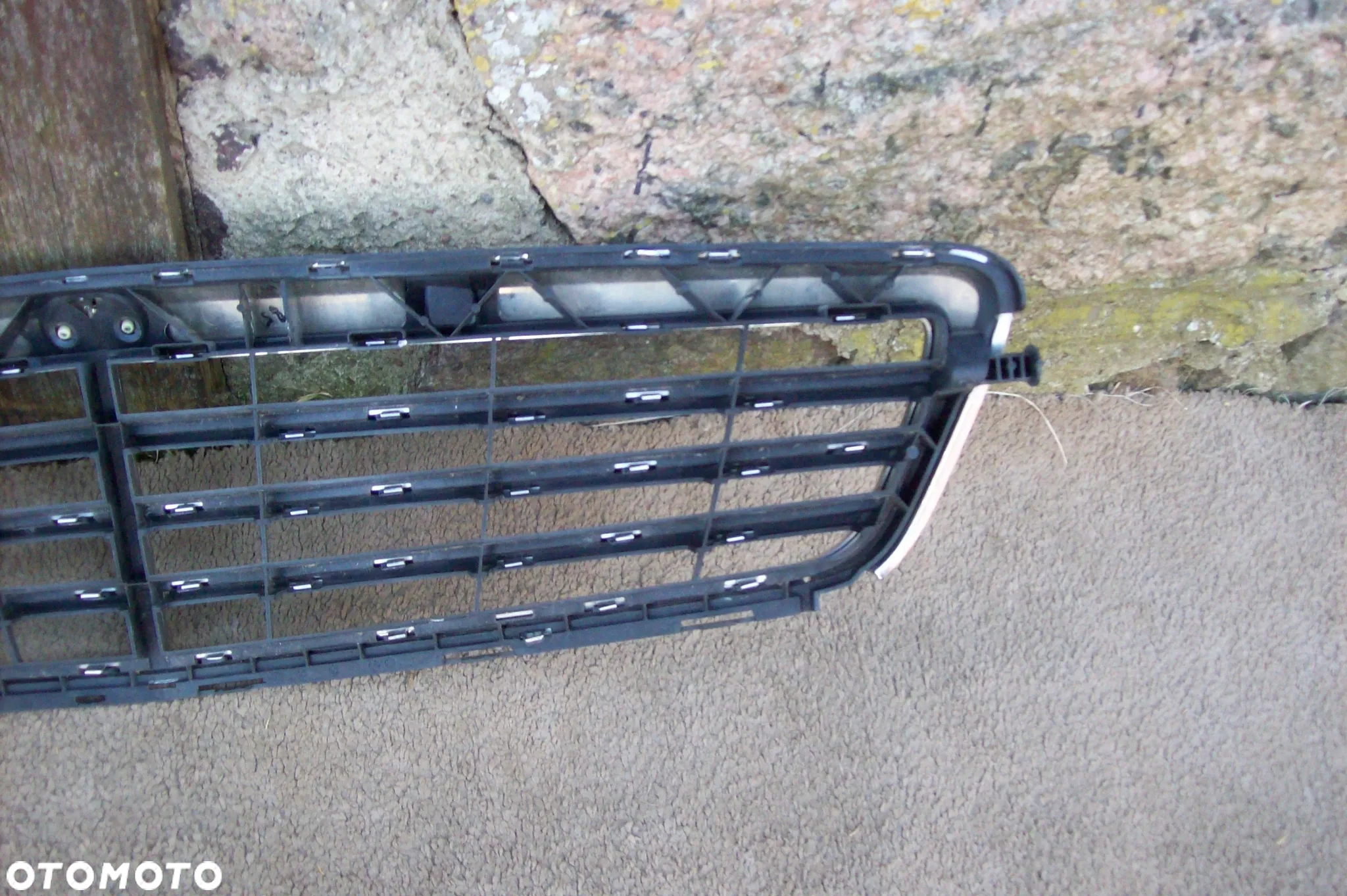 GRILL MERCEDES C-KLASA W 204 ROK 07/11 - 5