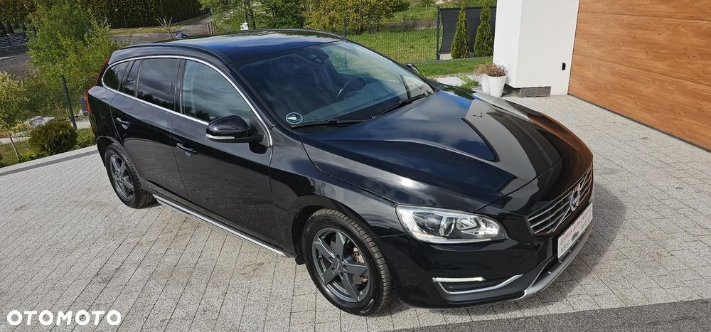 Volvo V60 D4 Momentum - 24