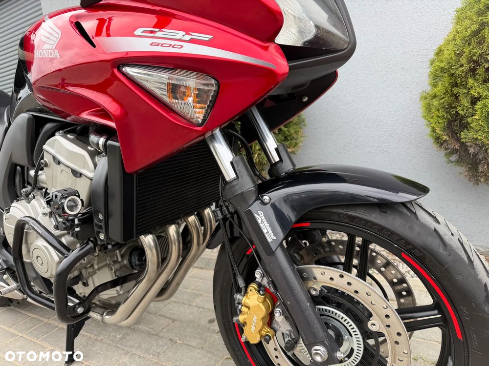 Honda CBF - 11