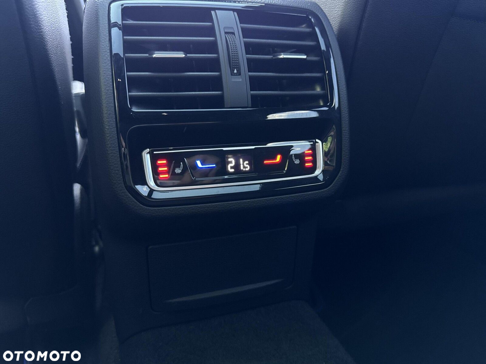 Volkswagen Arteon 2.0 TSI 4Motion R DSG - 26