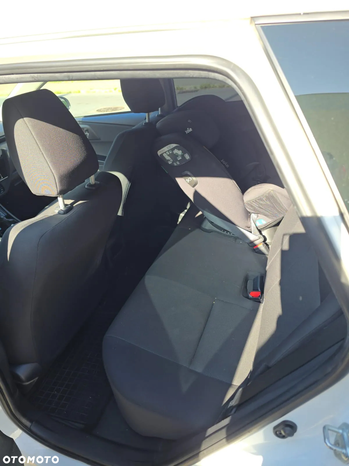 Toyota Auris 1.33 VVT-i Active - 4