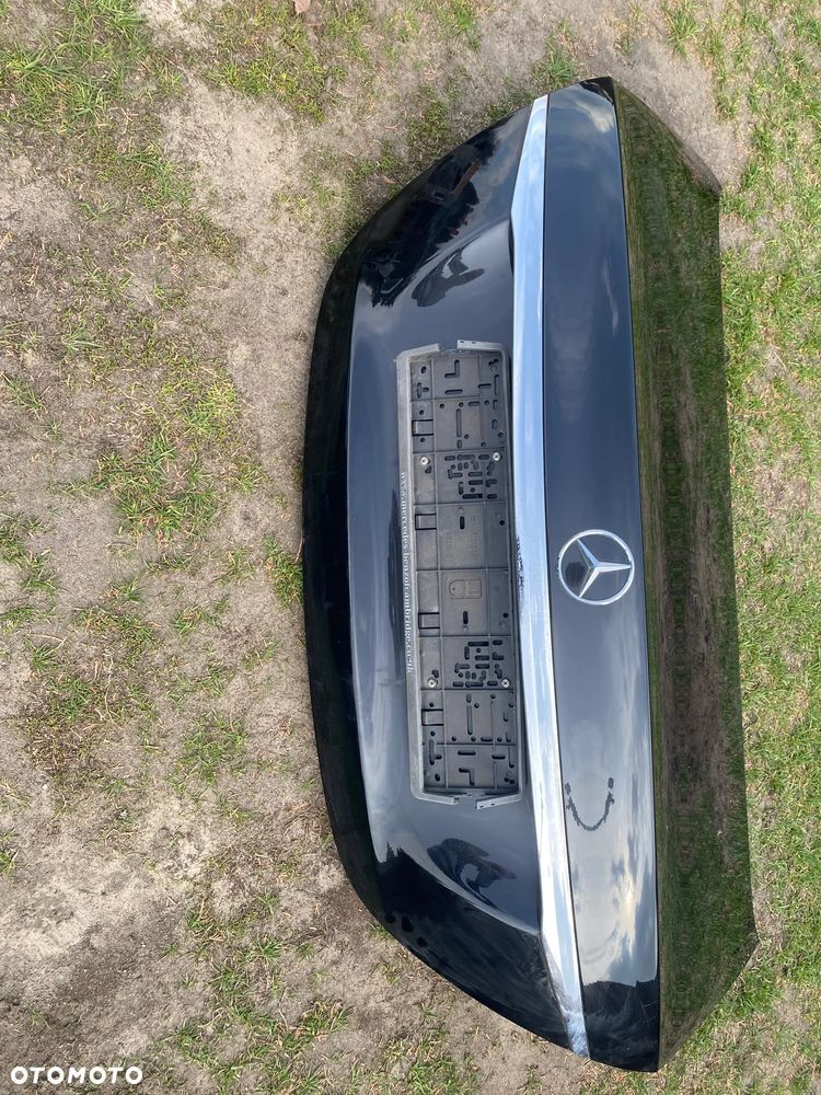 MERCEDES 213 kompletna tylna klapa kolor 197 igla - 1