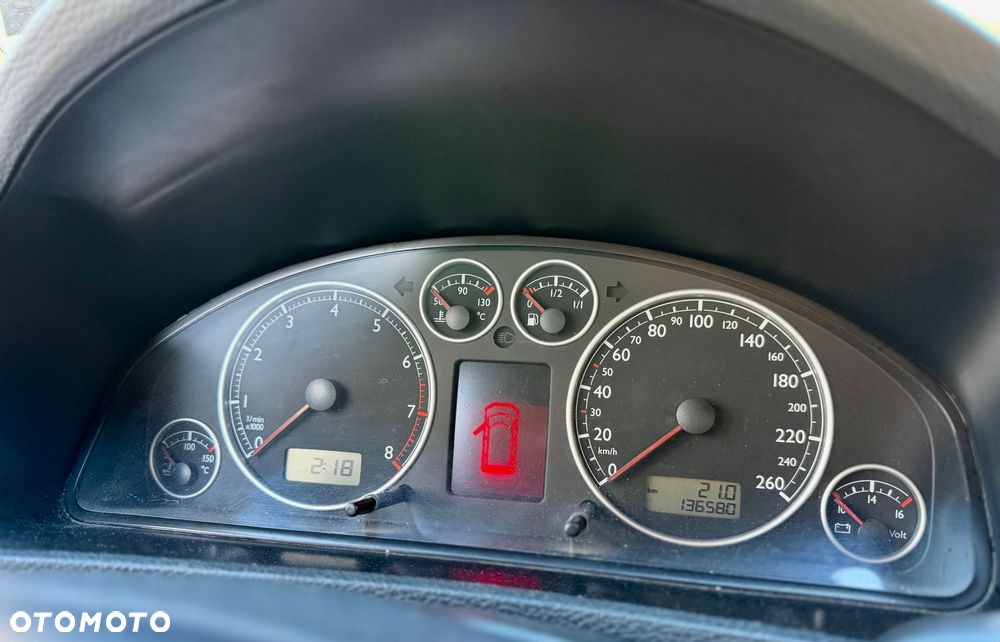 Volkswagen Multivan - 29