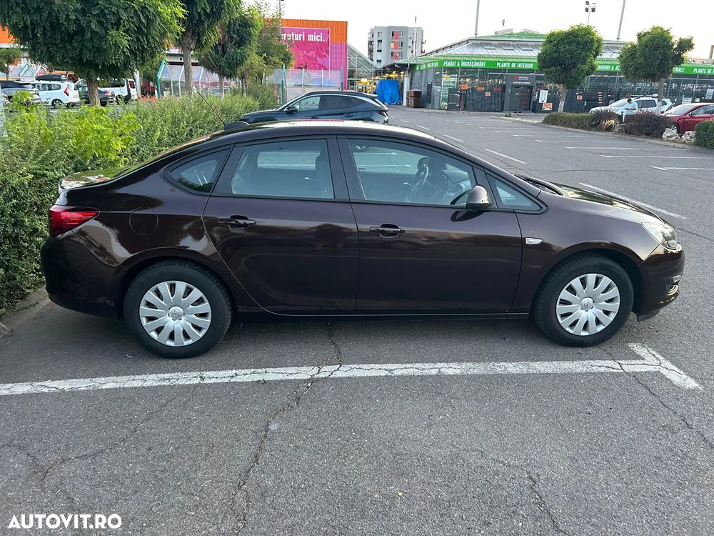Opel Astra - 4