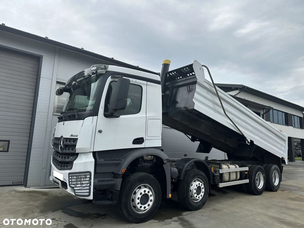 Mercedes-Benz Arocs 8x4 wywrotka - 6