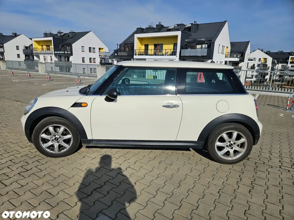 MINI ONE - 9