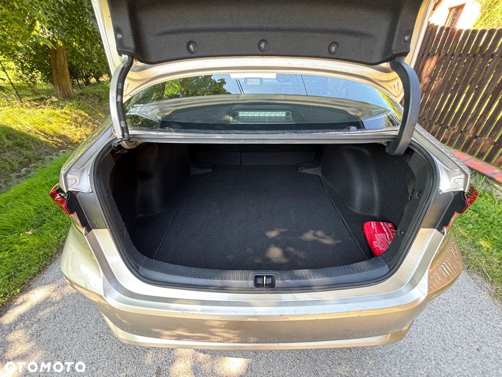 Toyota Corolla 1.5 Comfort - 19