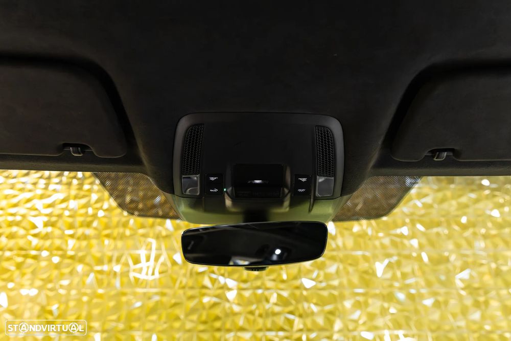 Porsche Taycan Cross Turismo Turbo S - 41