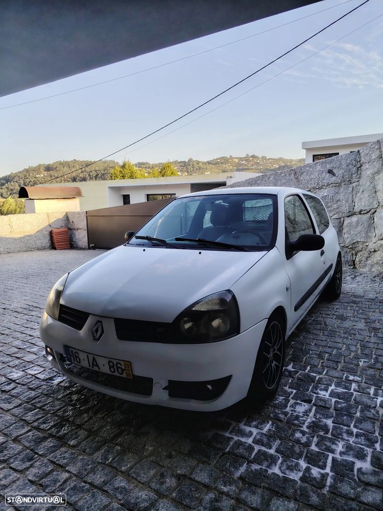 Renault Clio 1.5 dCi Dynamique - 8