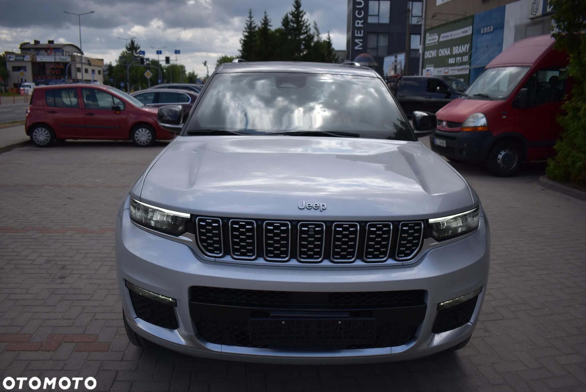 Jeep Grand Cherokee - 2