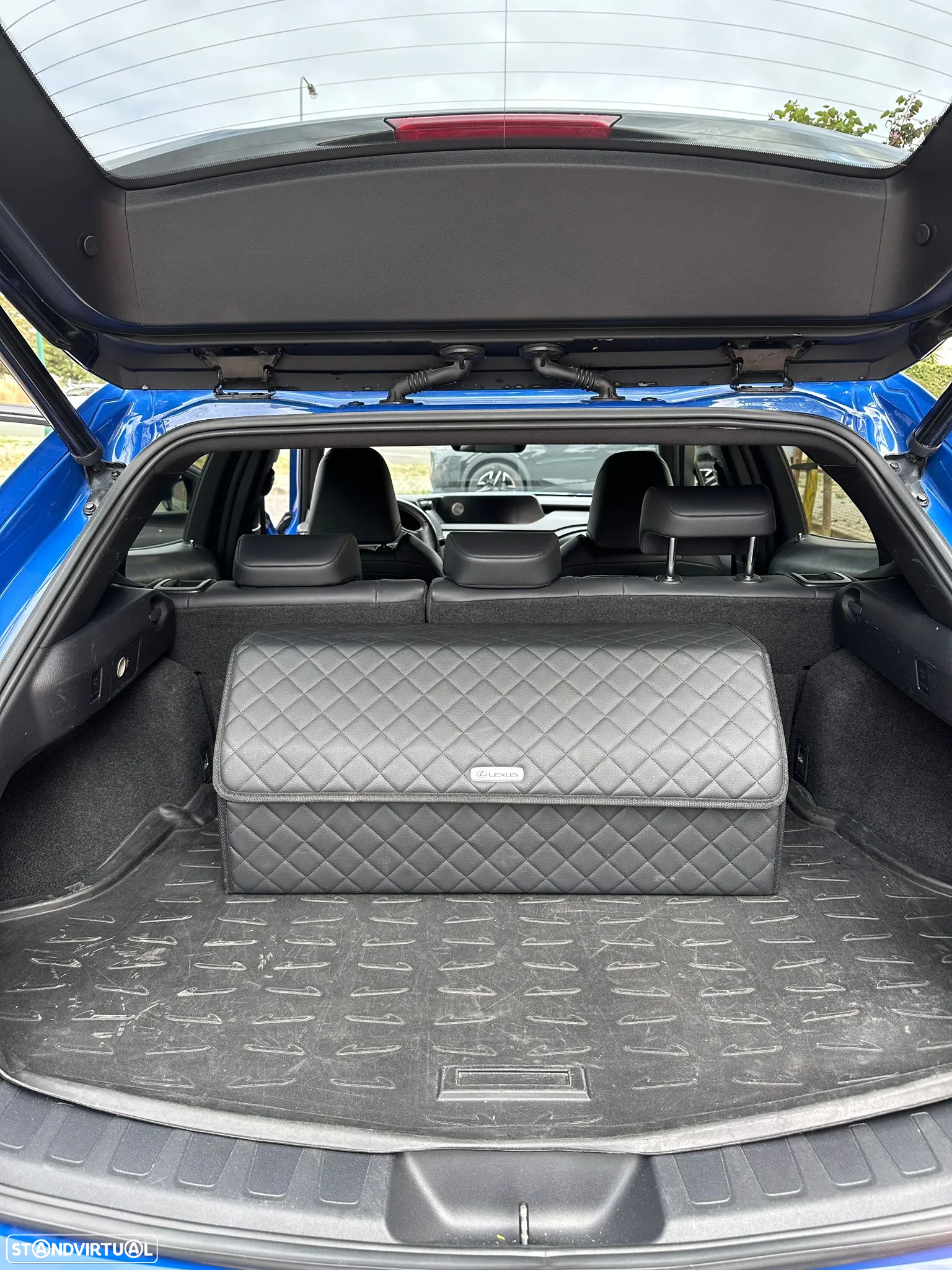Lexus UX 250h Special Edition (LCA) - 17