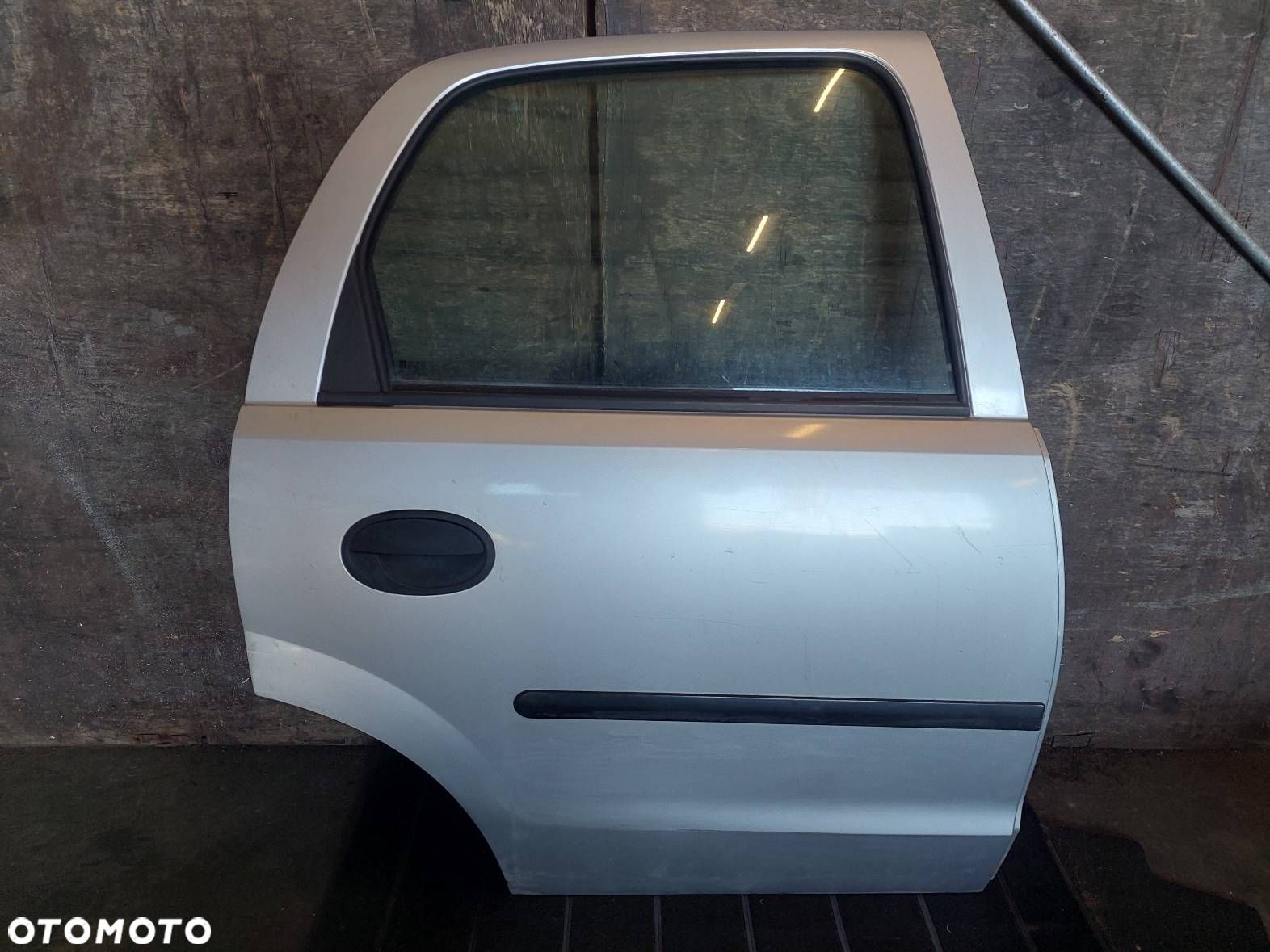 DRZWI KOMPLETNE PRAWY TYŁ OPEL CORSA C 5D Z157 - 1