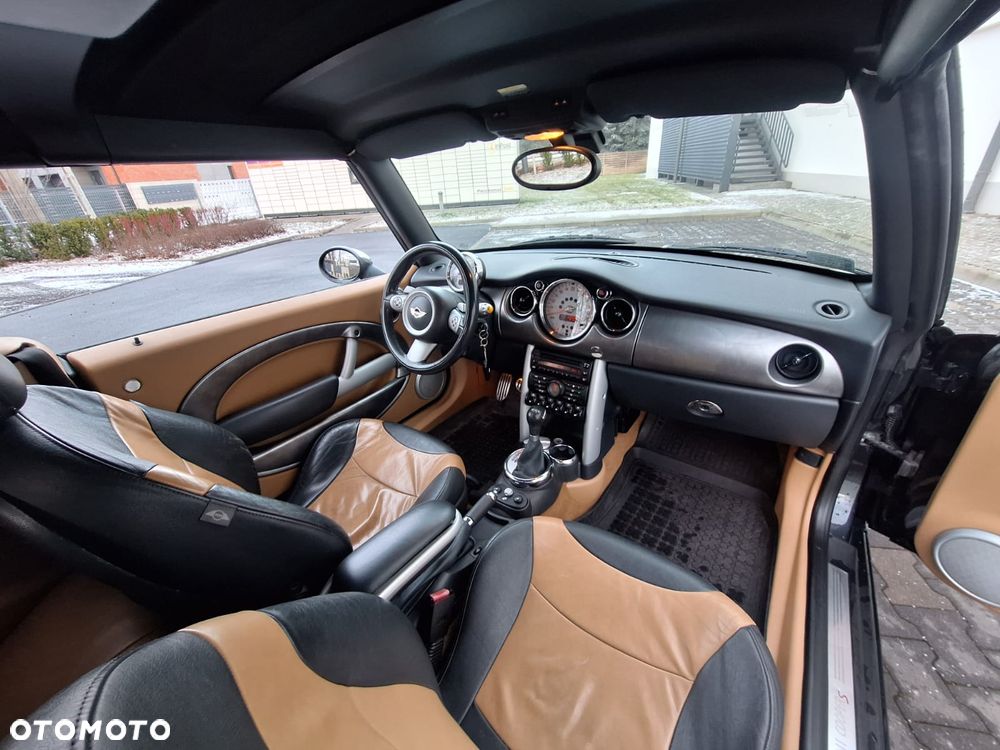 MINI Cooper S Sidewalk - 24