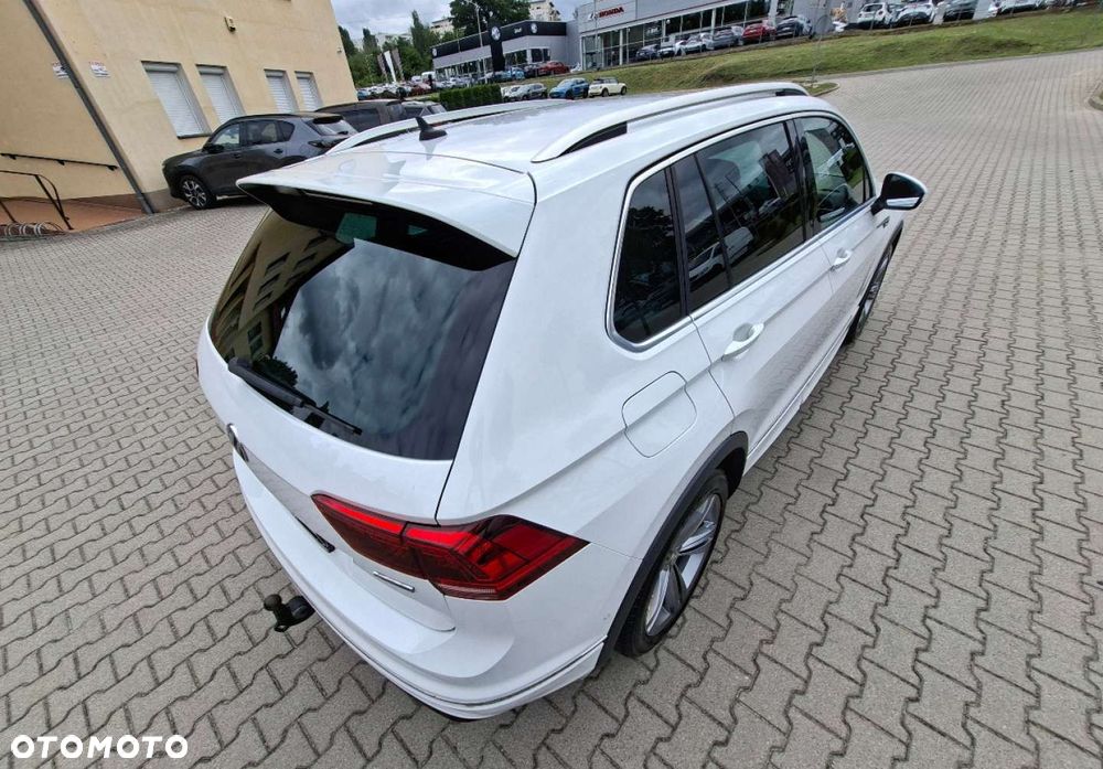 Volkswagen Tiguan - 11