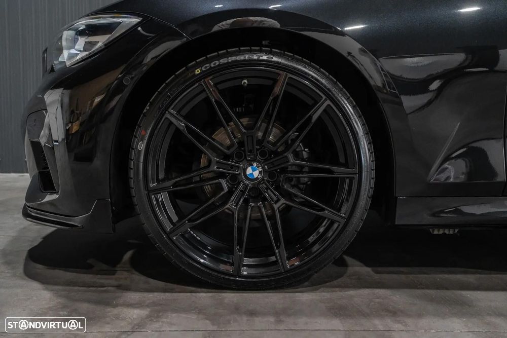 BMW 318 i Aut. M Sport - 29