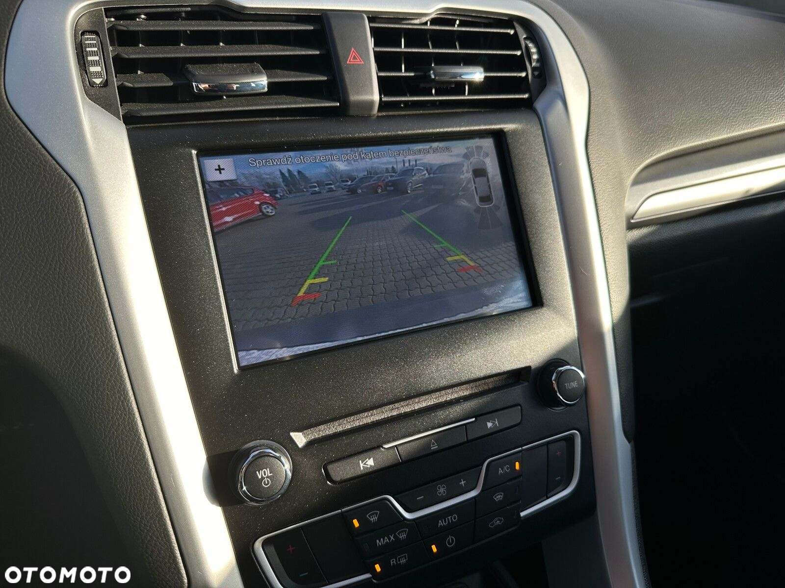 Ford Mondeo 1.5 EcoBoost Trend - 23