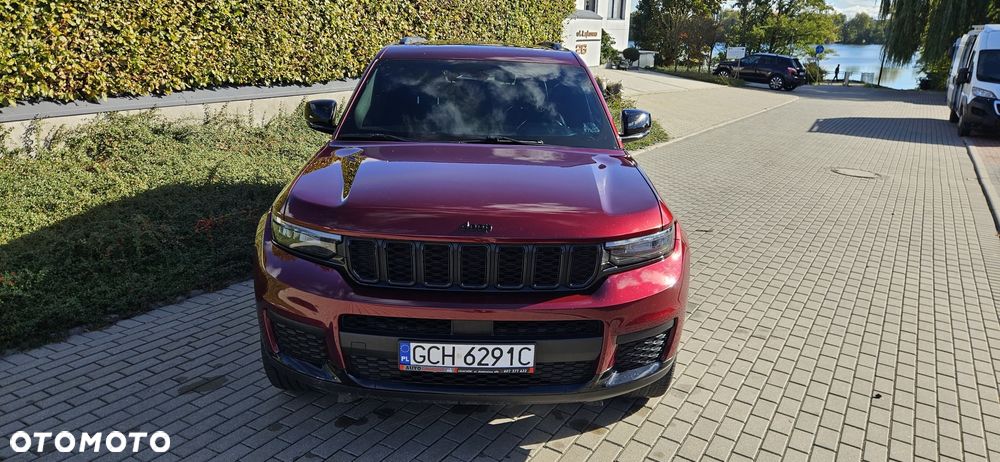 Jeep Grand Cherokee - 12