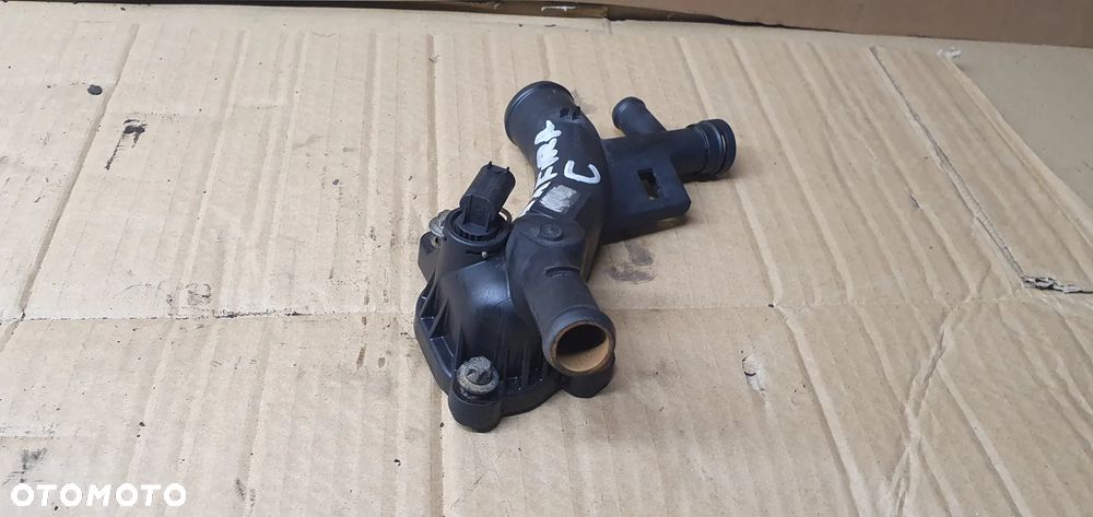Króciec wody płynu obudowa termostatu Opel Zafira C 1.4 Turbo - 3