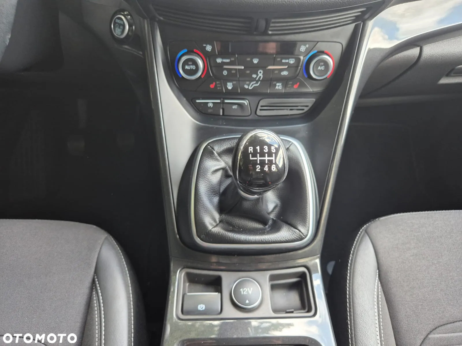 Ford Kuga 1.5 EcoBoost FWD Titanium ASS MMT6 - 32