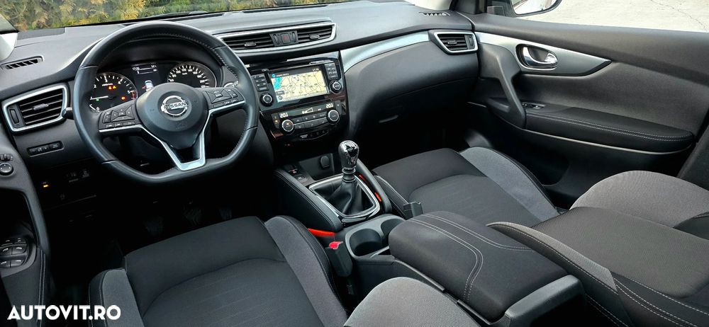 Nissan Qashqai 1.6 DCI ALL-MODE 4x4i N-Connecta - 32