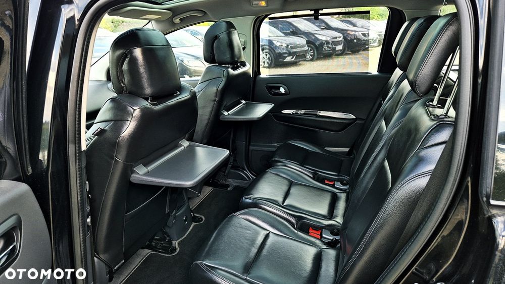 Peugeot 5008 1.6 Premium - 29