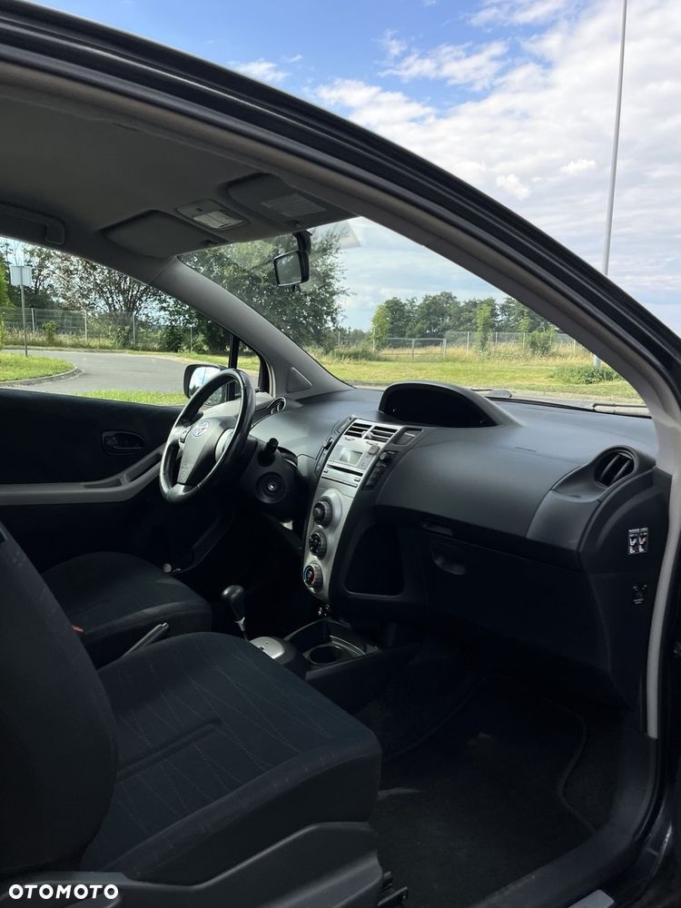 Toyota Yaris 1.3 Automatik Sol - 14