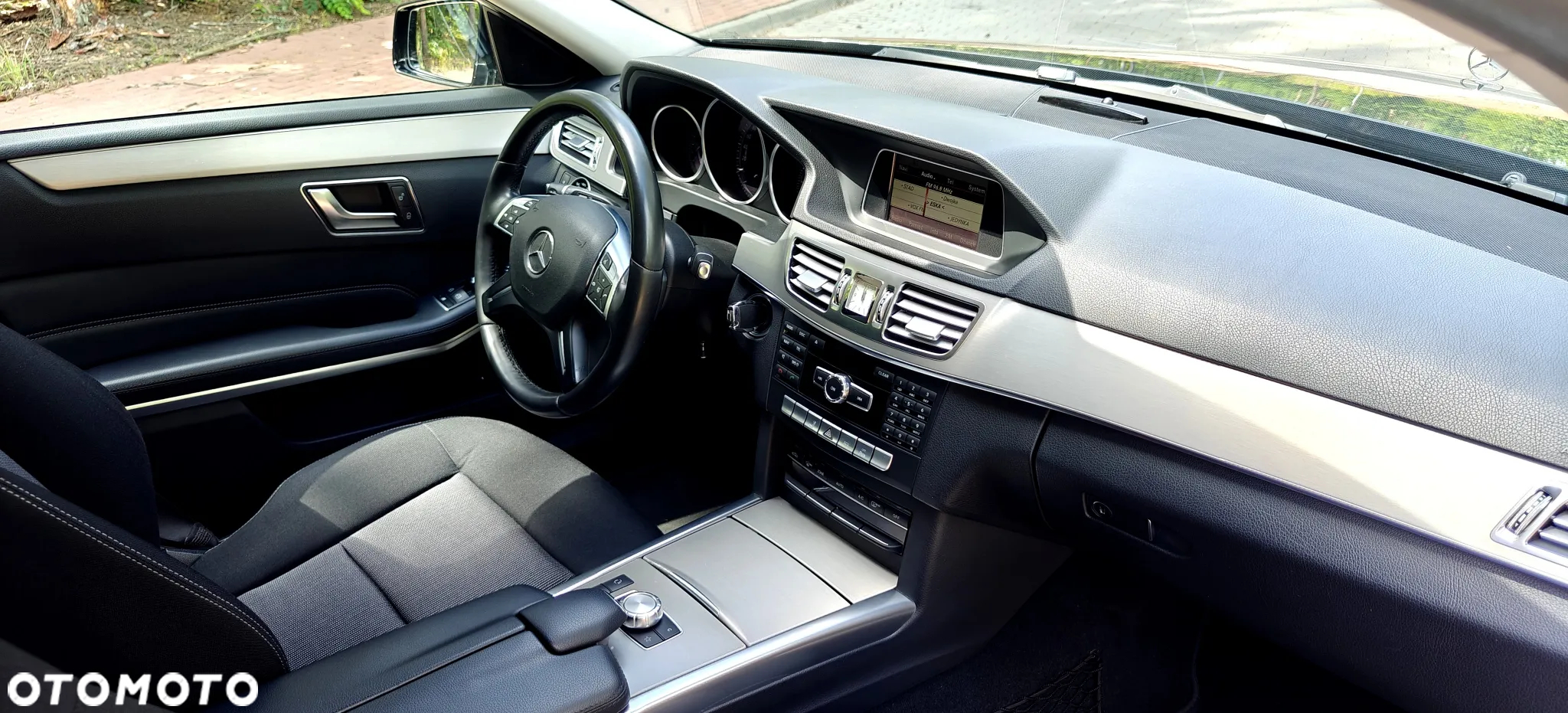 Mercedes-Benz Klasa E 200 T BlueTEC 7G-TRONIC - 13