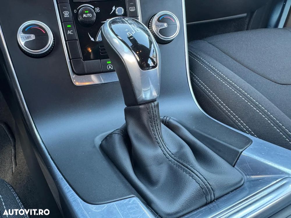 Volvo V60 D2 Geartronic Powershift Momentum - 7